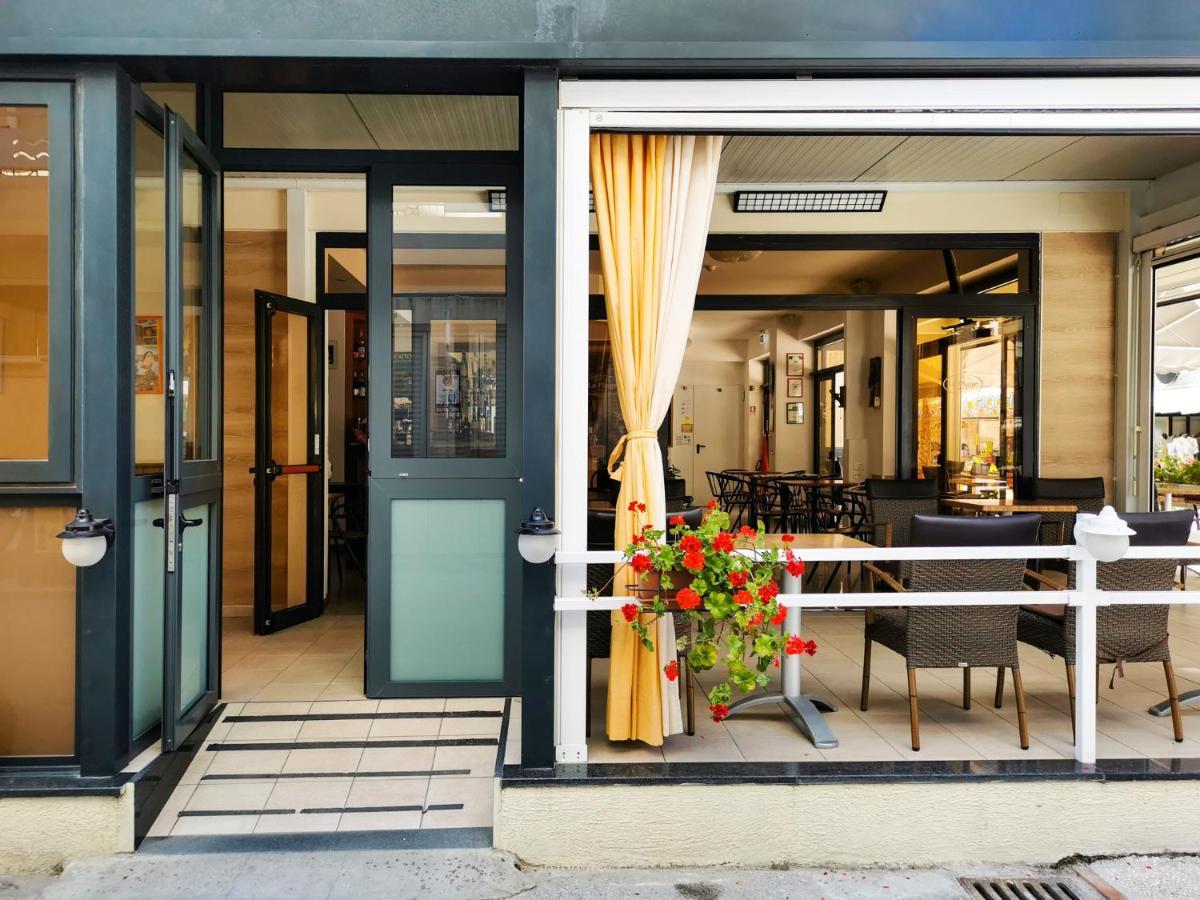 Hotel La Plage 카톨리카 외부 사진