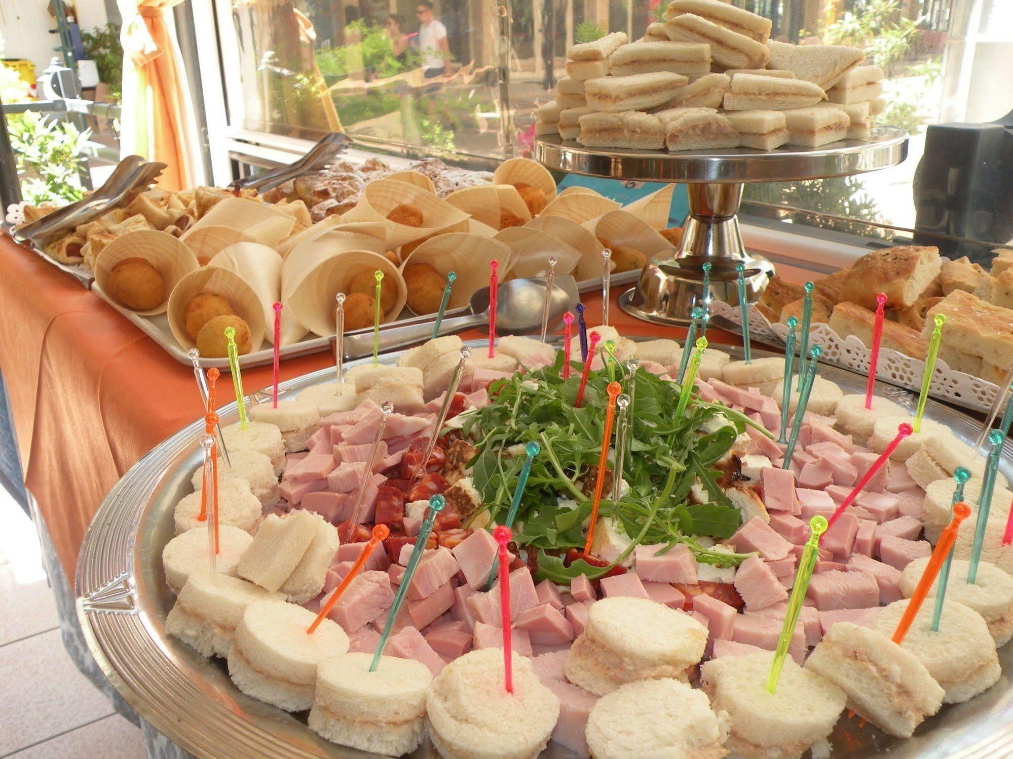 Hotel La Plage 카톨리카 외부 사진